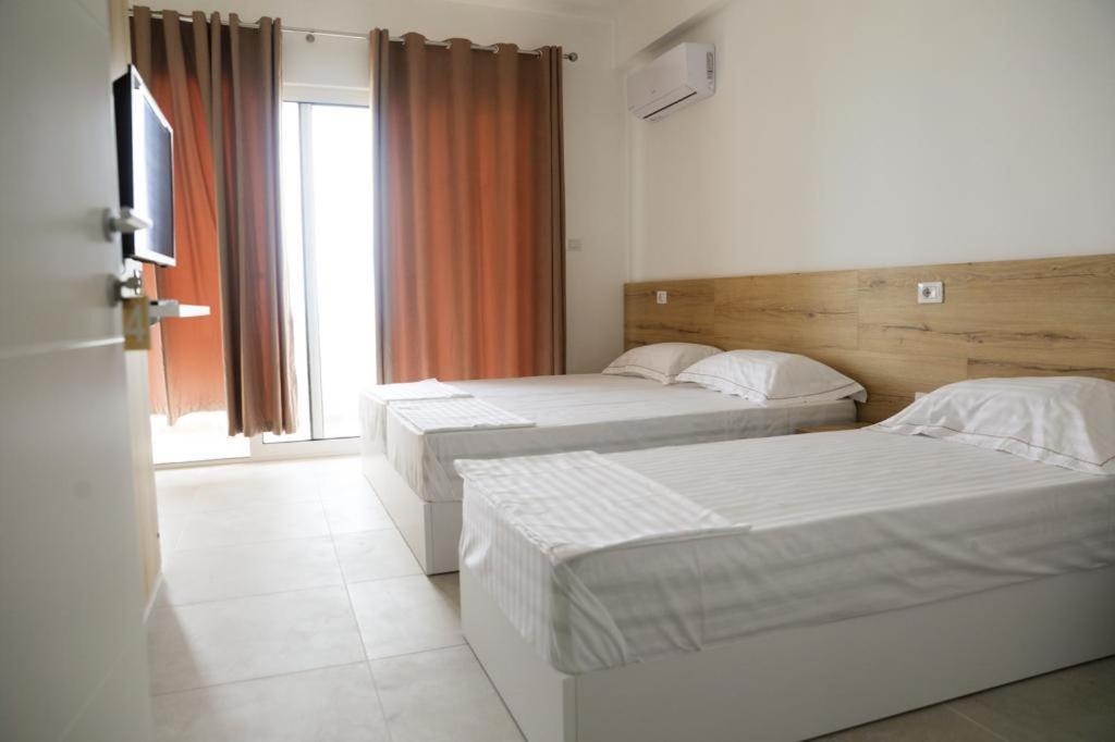 Saint Michelle Residence Shetaj Εξωτερικό φωτογραφία