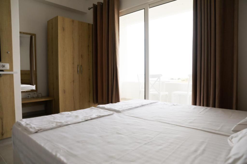 Saint Michelle Residence Shetaj Εξωτερικό φωτογραφία