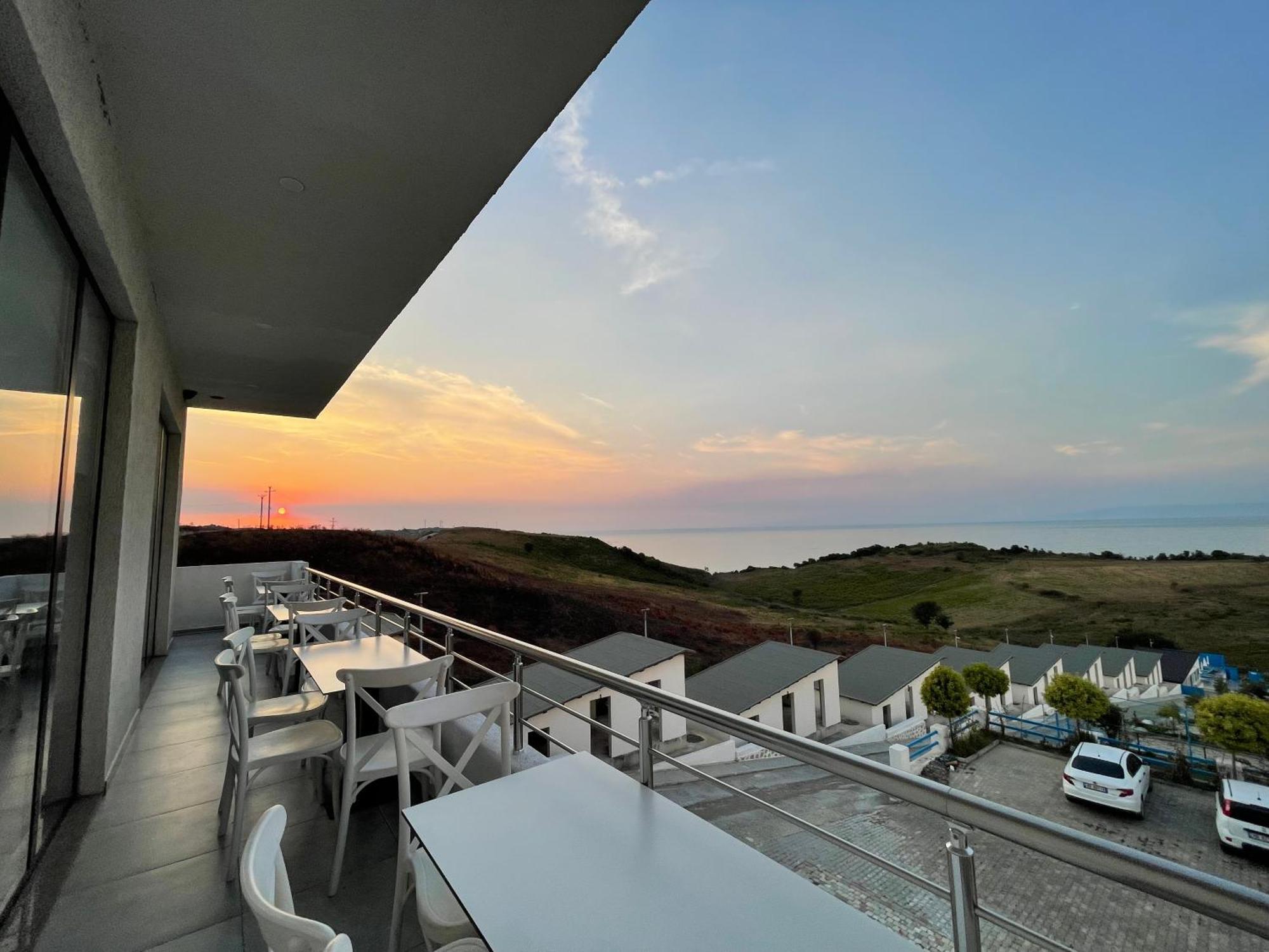 Saint Michelle Residence Shetaj Εξωτερικό φωτογραφία