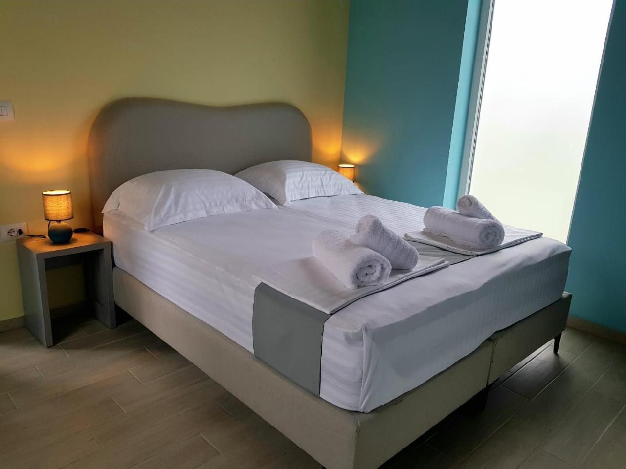 Saint Michelle Residence Shetaj Εξωτερικό φωτογραφία
