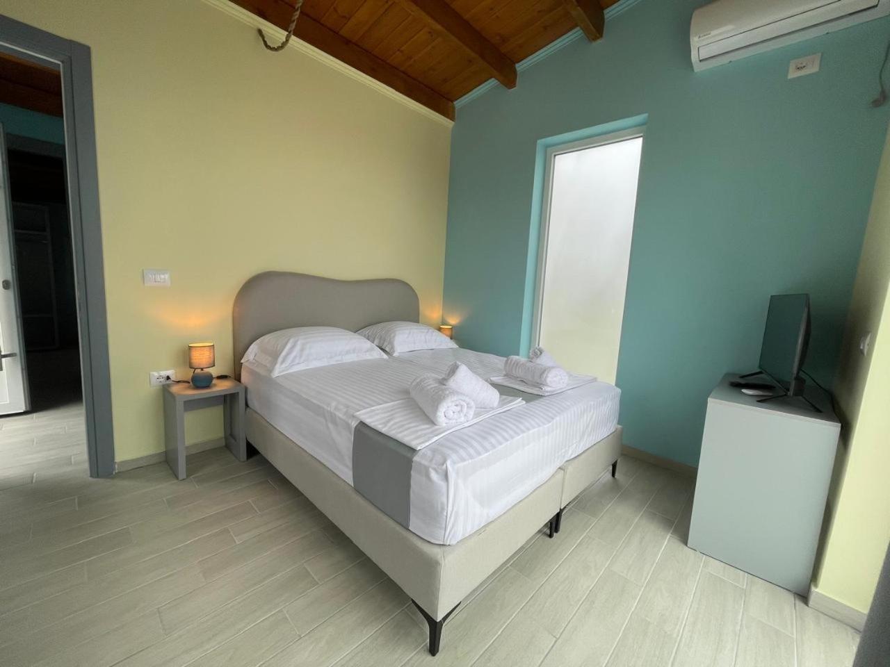 Saint Michelle Residence Shetaj Εξωτερικό φωτογραφία
